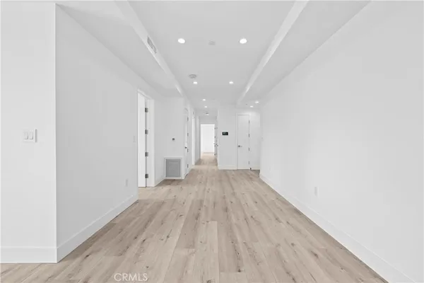 $4,950 | 4214 Fulton Avenue, Unit 203, Studio City, CA 91604