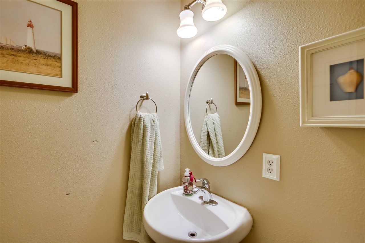8508 Mesa Heights Road Santee, CA 92071 - Photo 16 of 25 Gallery Image 16
