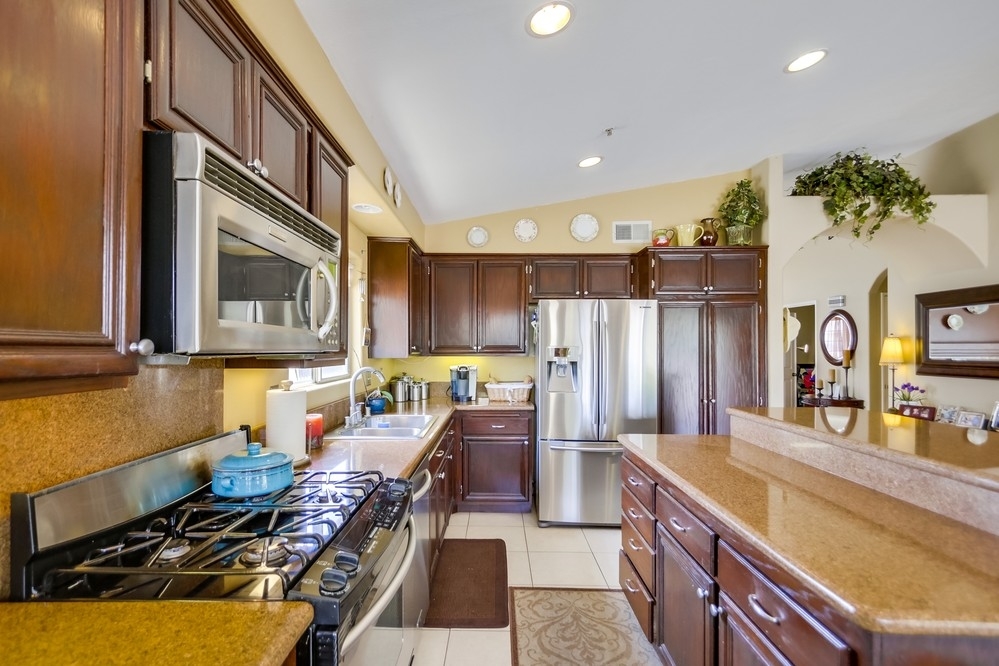 8508 Mesa Heights Road Santee, CA 92071 - Photo 10 of 25 Gallery Image 10