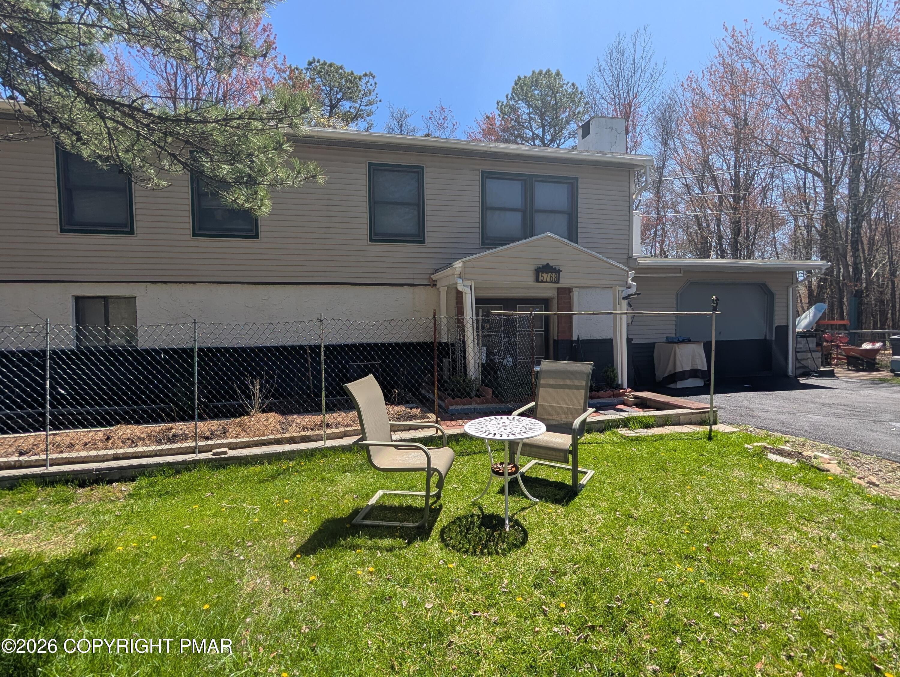 1514 Clover Road North Long Pond, PA 18334 - Photo 2 of 25 1000023841