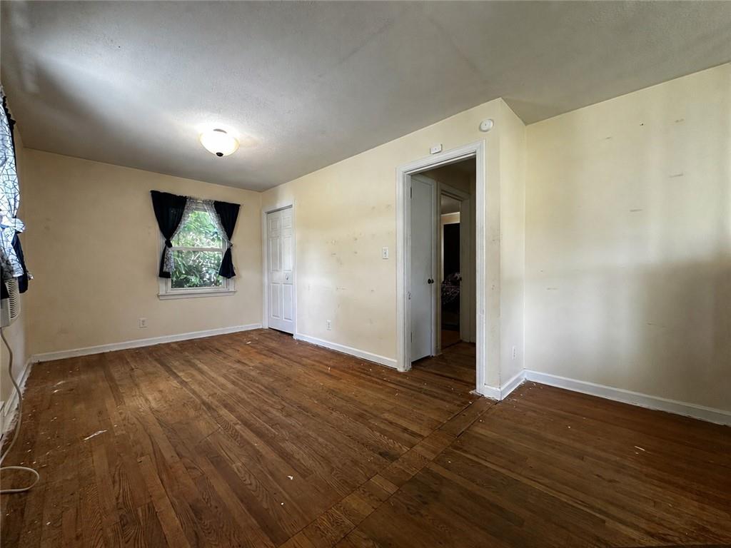 633 Crowder Avenue Sharon, PA 16146 - Photo 4 of 33