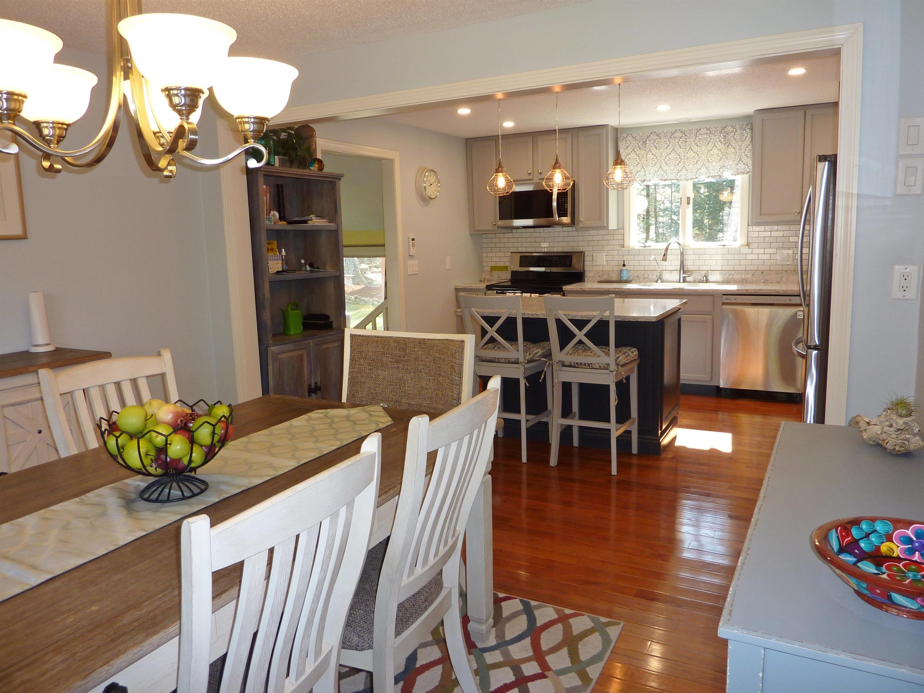 5 Baldwin Road Londonderry, NH 03053 - Photo 3 of 38