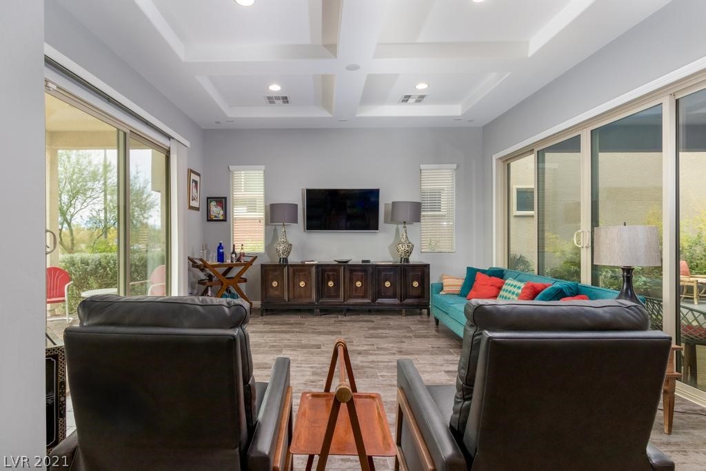 1088 East Sunset Road Henderson, NV 89011 - Photo 6 of 39 Gallery Image 6
