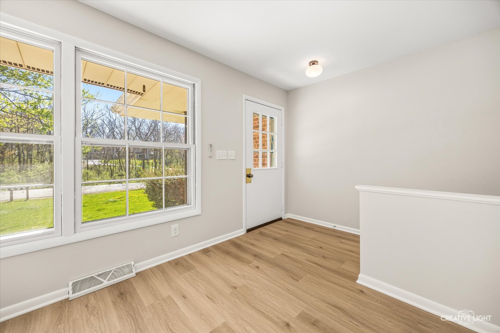 8-n486 Thomas Road, Unit B Hampshire, IL 60140 - Photo 2 of 17