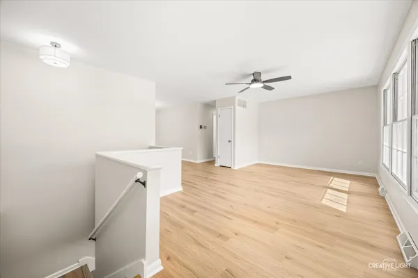 $2,100 | 8-n486 Thomas Road, Unit B, Hampshire, IL 60140