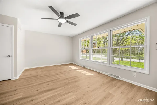 $2,100 | 8-n486 Thomas Road, Unit B, Hampshire, IL 60140