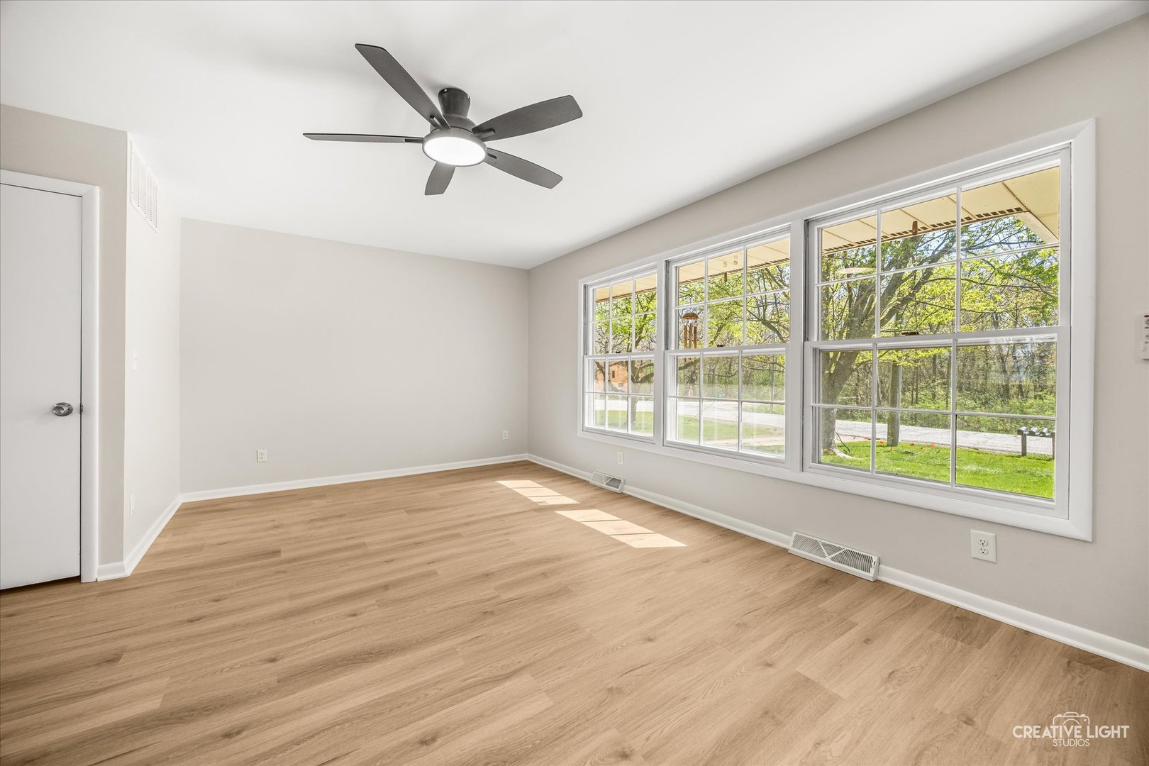 8-n486 Thomas Road, Unit B Hampshire, IL 60140 - Photo 4 of 17