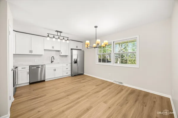 $2,100 | 8-n486 Thomas Road, Unit B, Hampshire, IL 60140