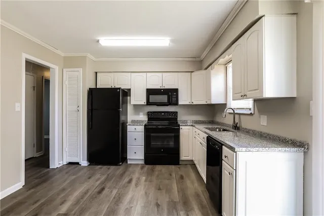 $1,865 | 19801 East Millhaven Street, Independence, MO 64056