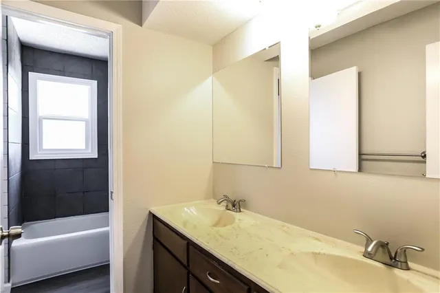 $1,865 | 19801 East Millhaven Street, Independence, MO 64056