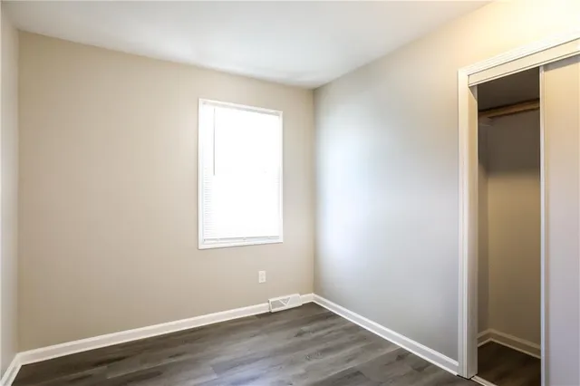 $1,865 | 19801 East Millhaven Street, Independence, MO 64056