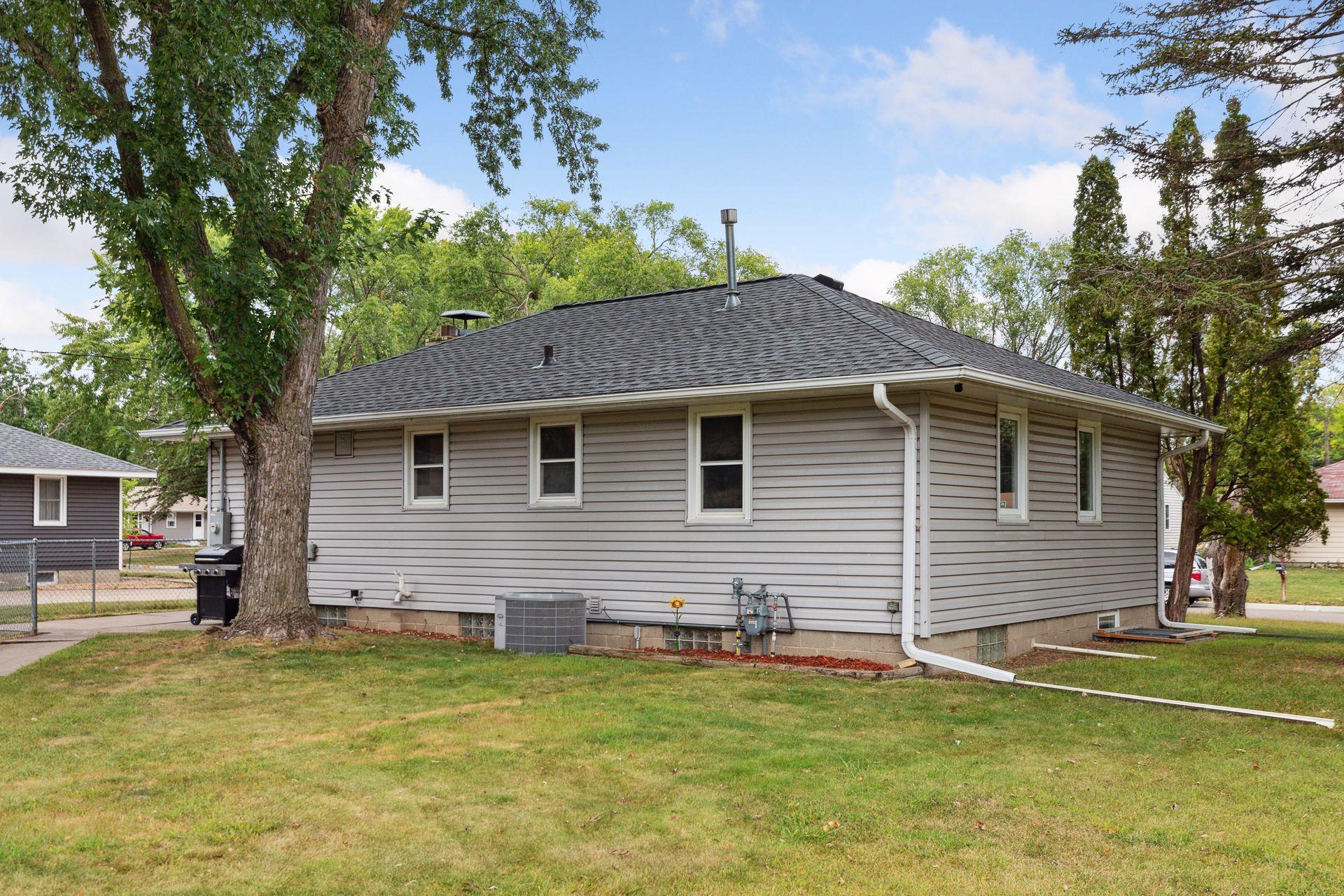1698 Hillview Road Shoreview, MN 55126 - Photo 26 of 31 Gallery Image 26