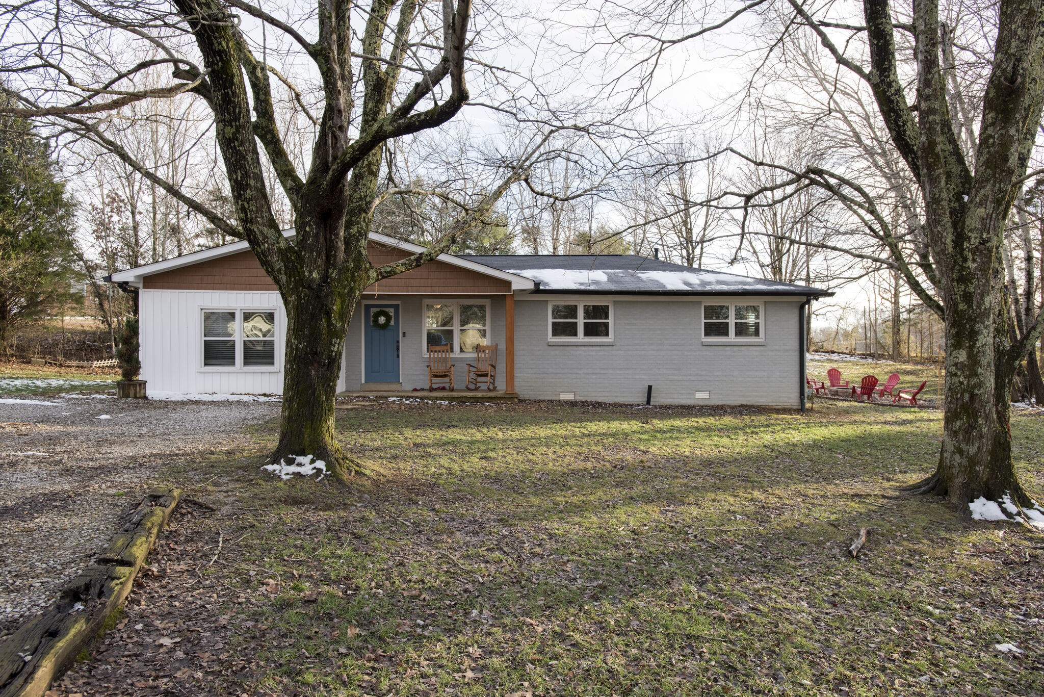 1315 Yellow Creek Road Dickson, TN 37055 - Photo 2 of 28 Gallery Image 2
