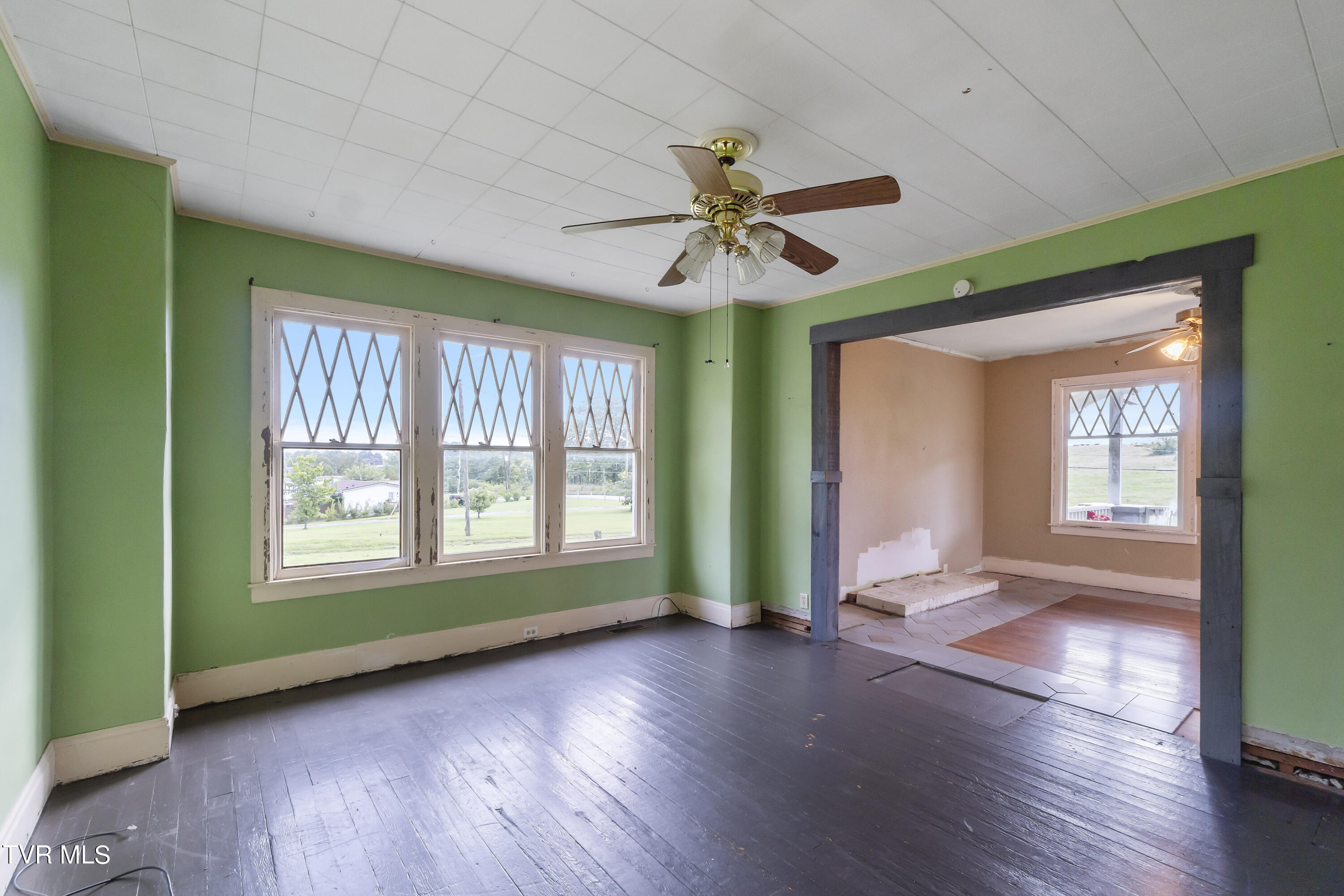 125 West Allens Bridge Road Greeneville, TN 37743 - Photo 10 of 41 DSC06234