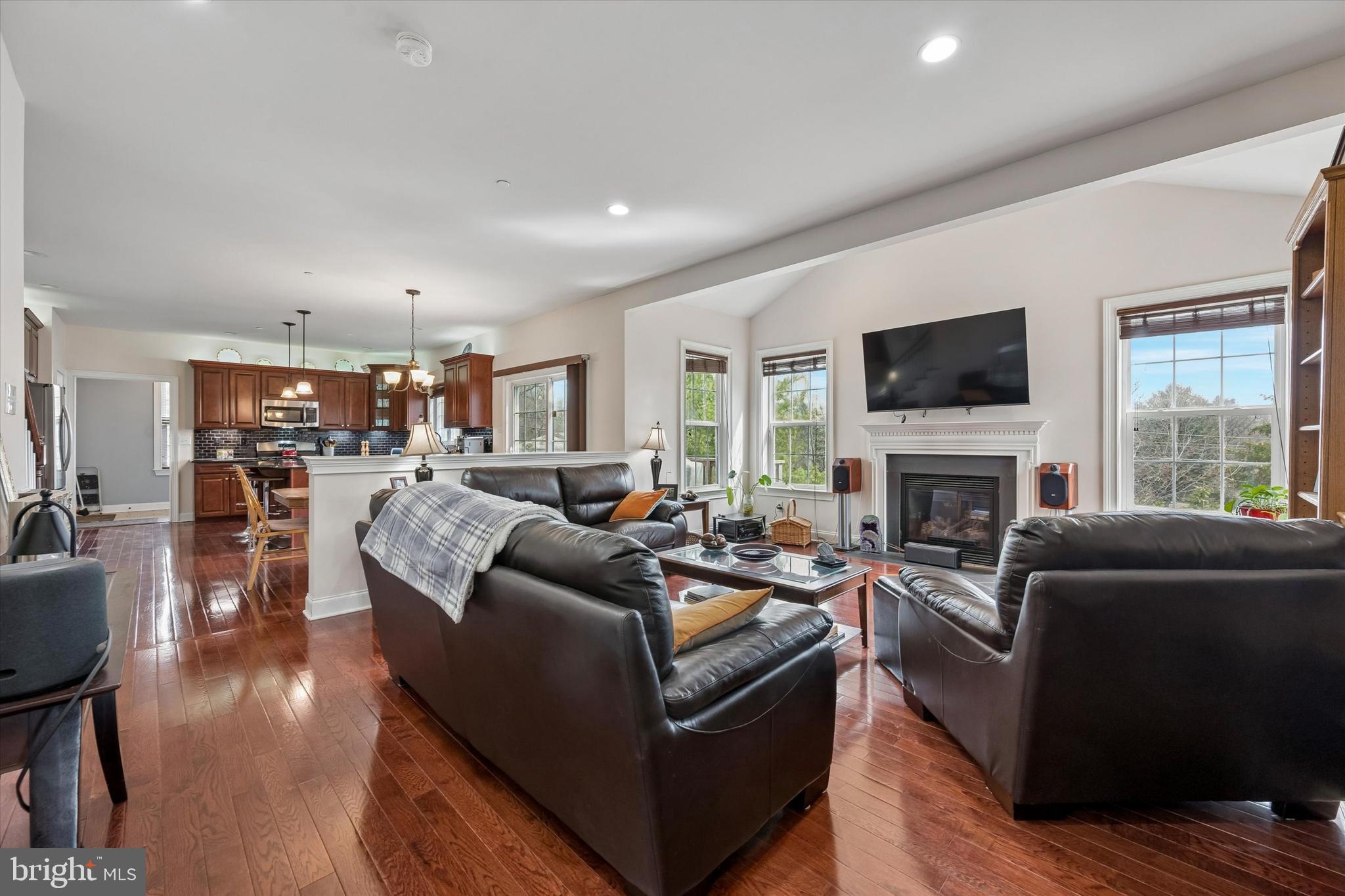 301 Jennifer Lane Exton, PA 19341 - Photo 14 of 41 Family Room