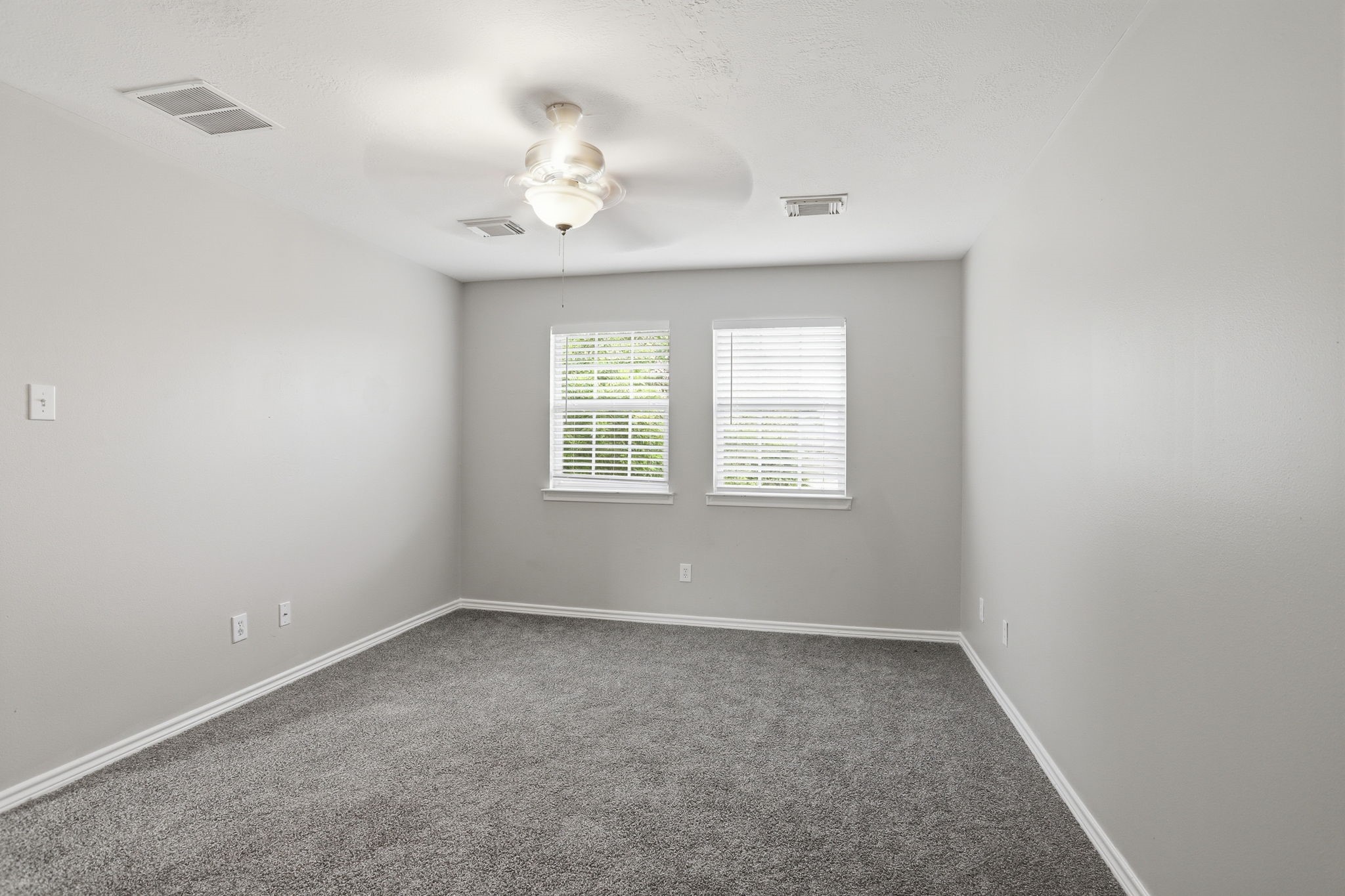 2325 Shady Tree Lane Conroe, TX 77301 - Photo 24 of 46