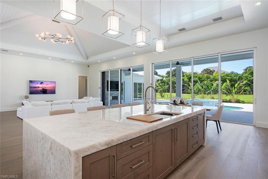 787 Cassena Road Naples, FL 34108 - Photo 5 of 17 Gallery Image 5