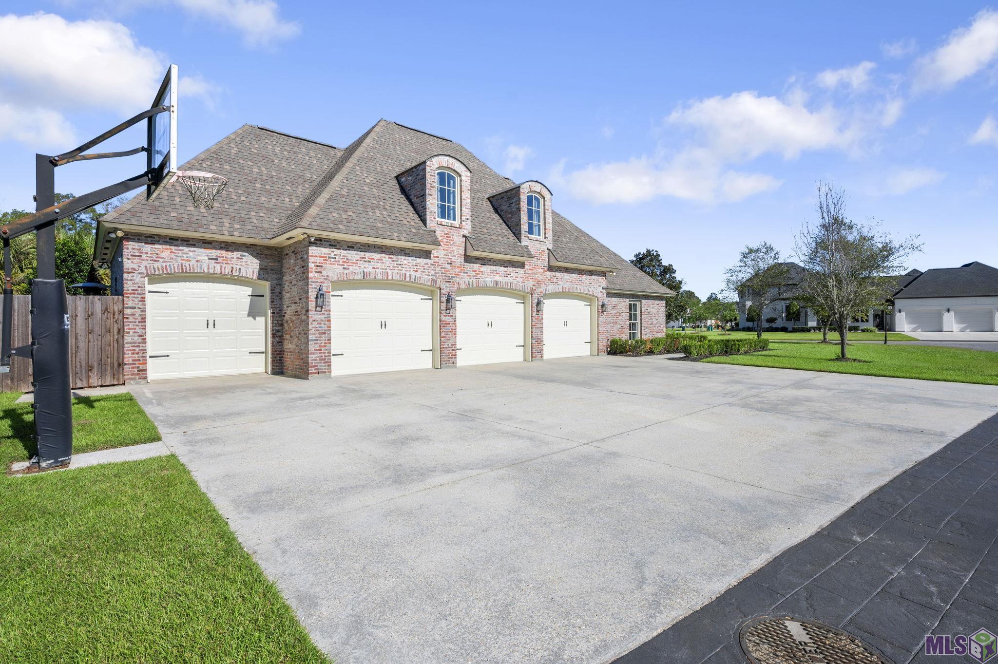 9539 Riviera Court Denham Springs, LA 70726 - Photo 46 of 51 Gallery Image 46