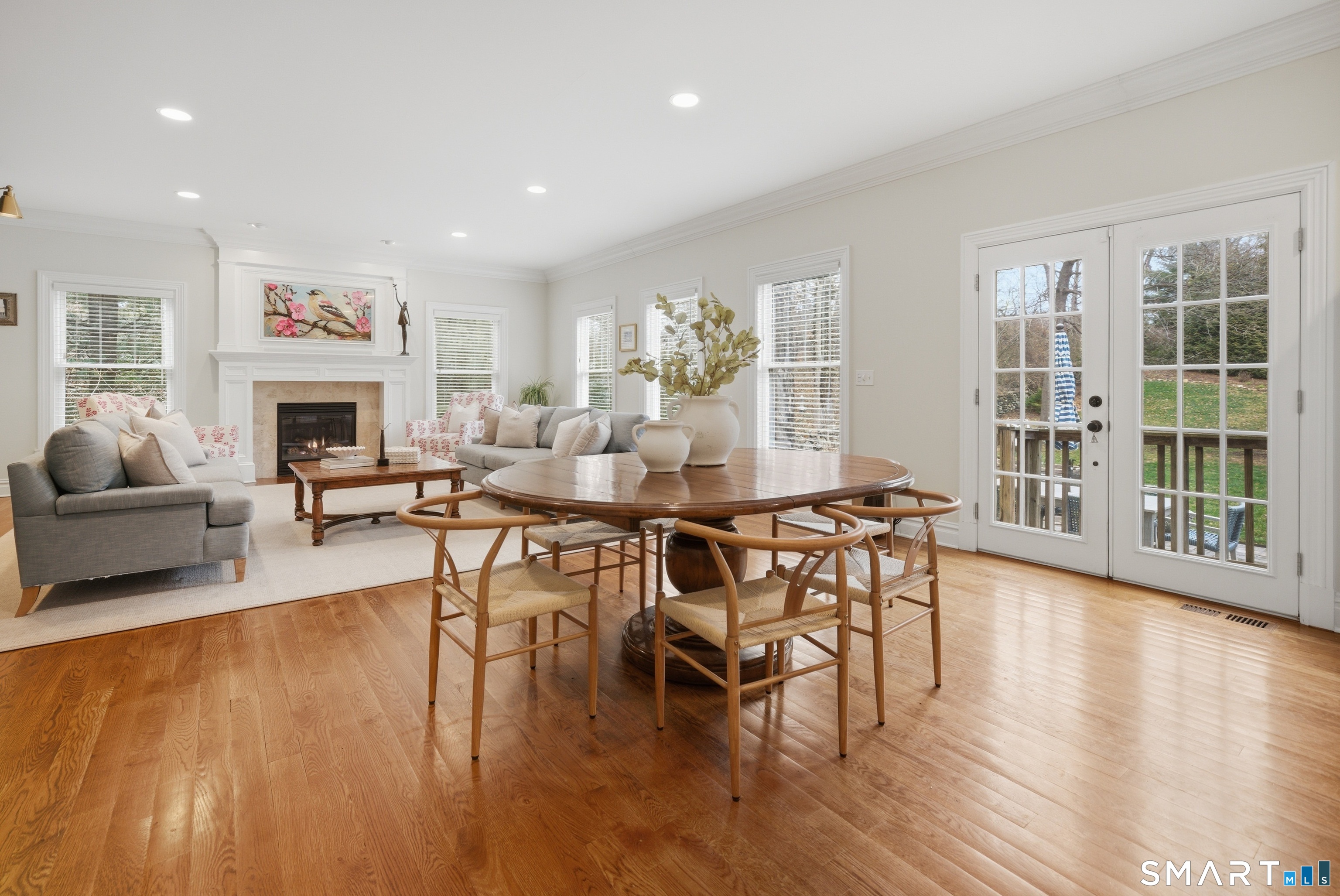 570 Unquowa Road Fairfield, CT 06824 - Photo 12 of 40