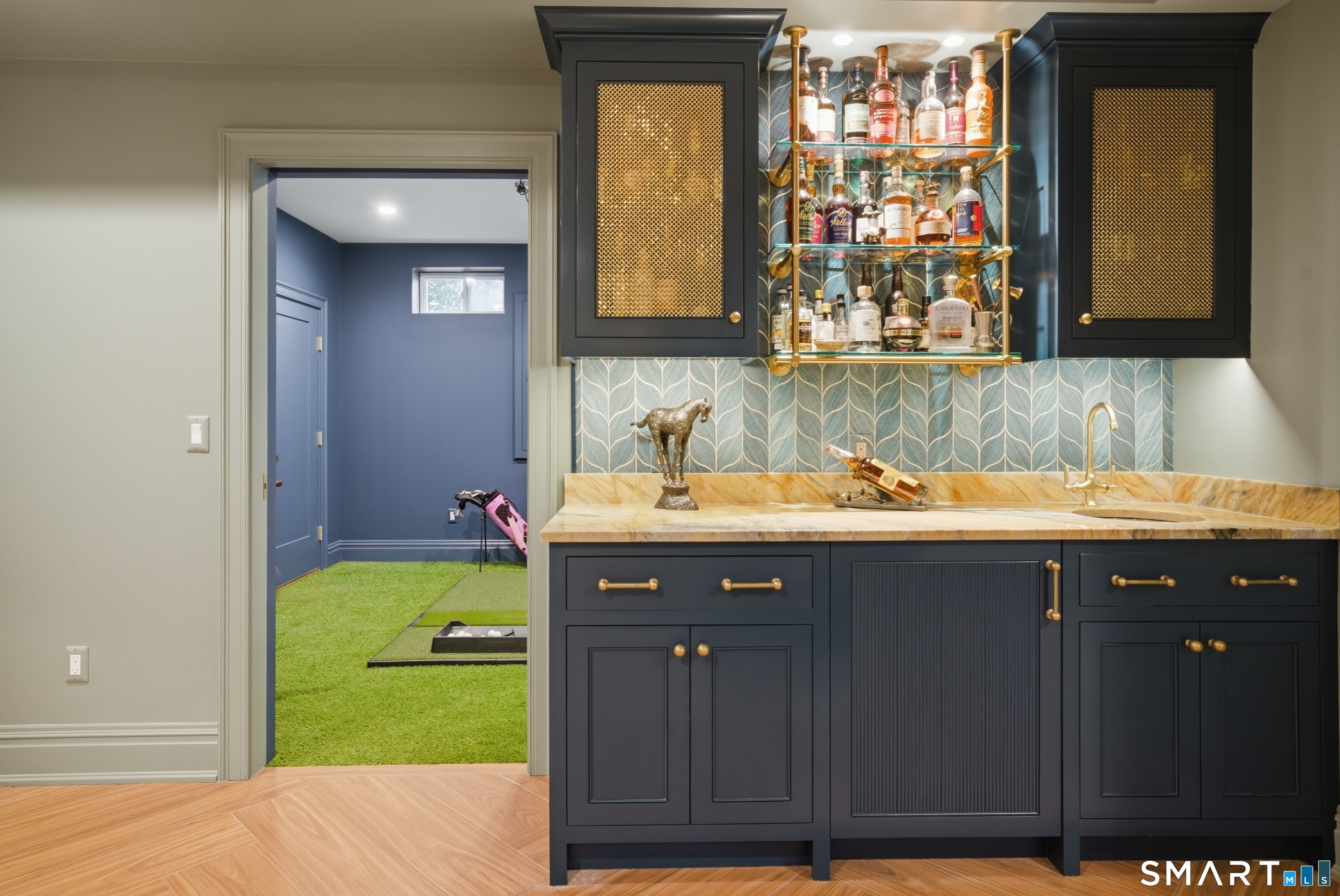 570 Unquowa Road Fairfield, CT 06824 - Photo 21 of 40