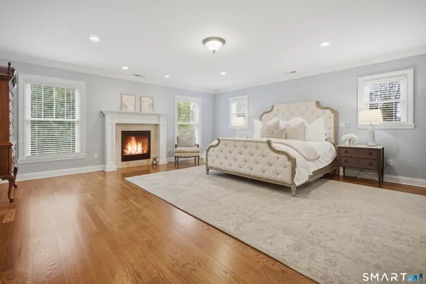 $1,899,000 | 570 Unquowa Road, Fairfield, CT 06824