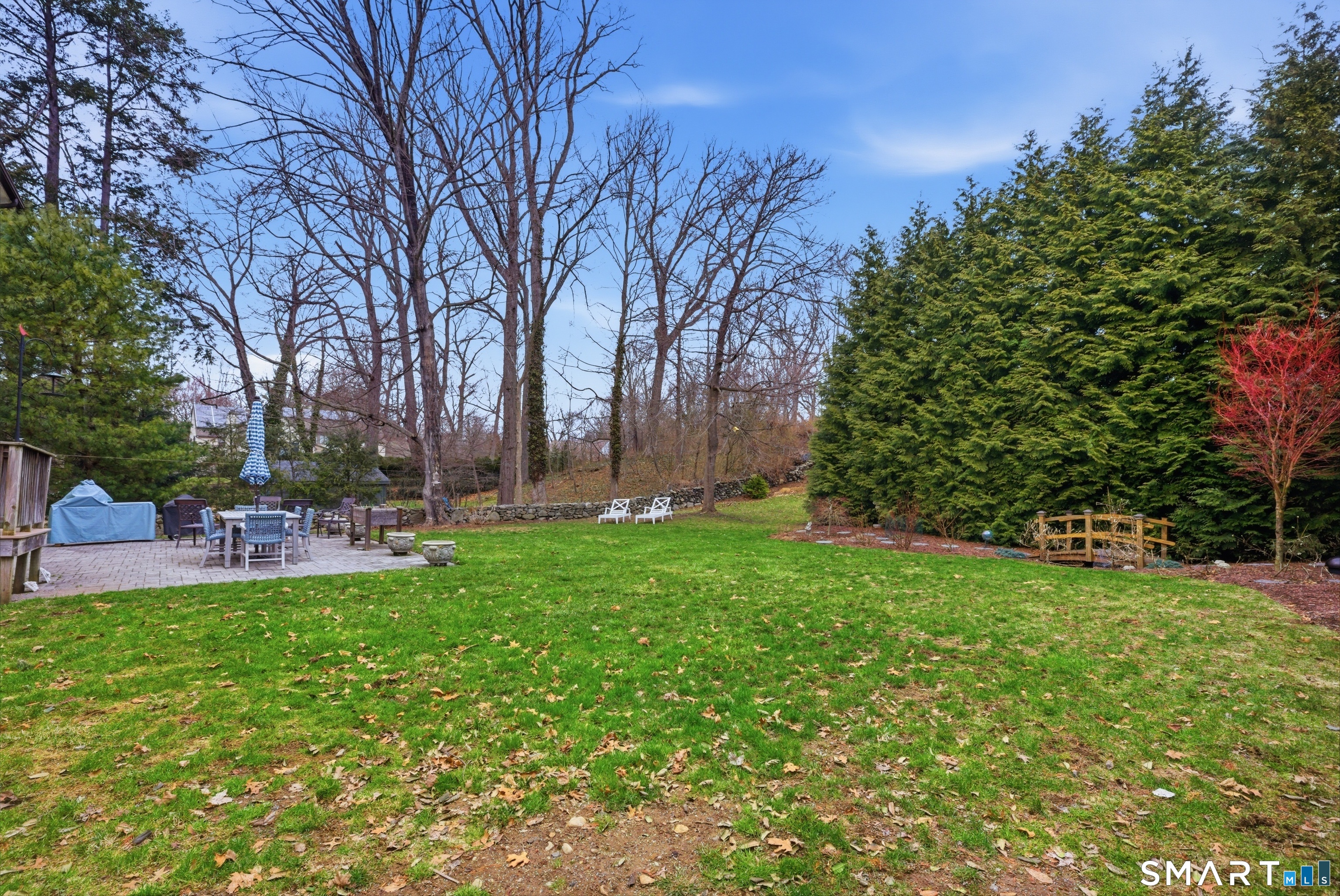 570 Unquowa Road Fairfield, CT 06824 - Photo 35 of 40