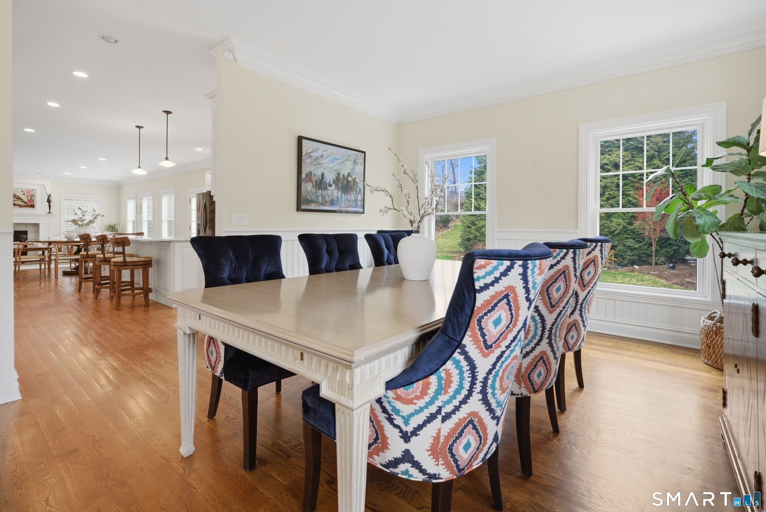 570 Unquowa Road Fairfield, CT 06824 - Photo 7 of 40