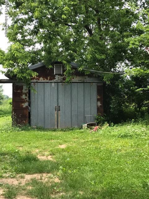 7661 Plum Run Road Bloomfield, KY 40008 - Photo 28 of 41 Shed