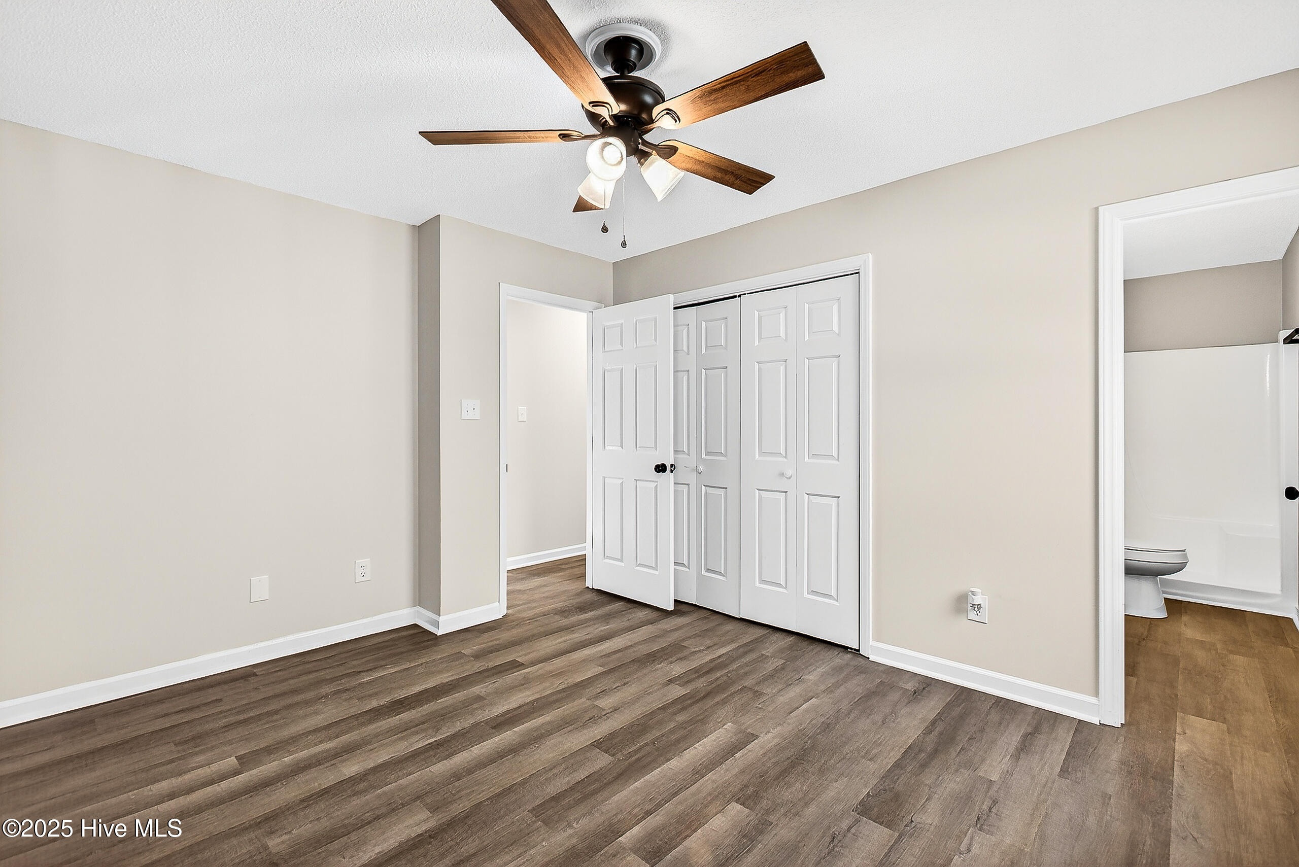 403 East Volant Street Hubert, NC 28539 - Photo 15 of 24 19 (22)