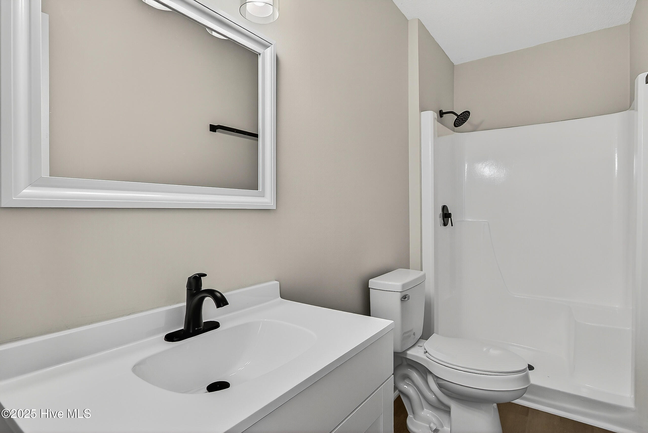 403 East Volant Street Hubert, NC 28539 - Photo 16 of 24 20 (15)