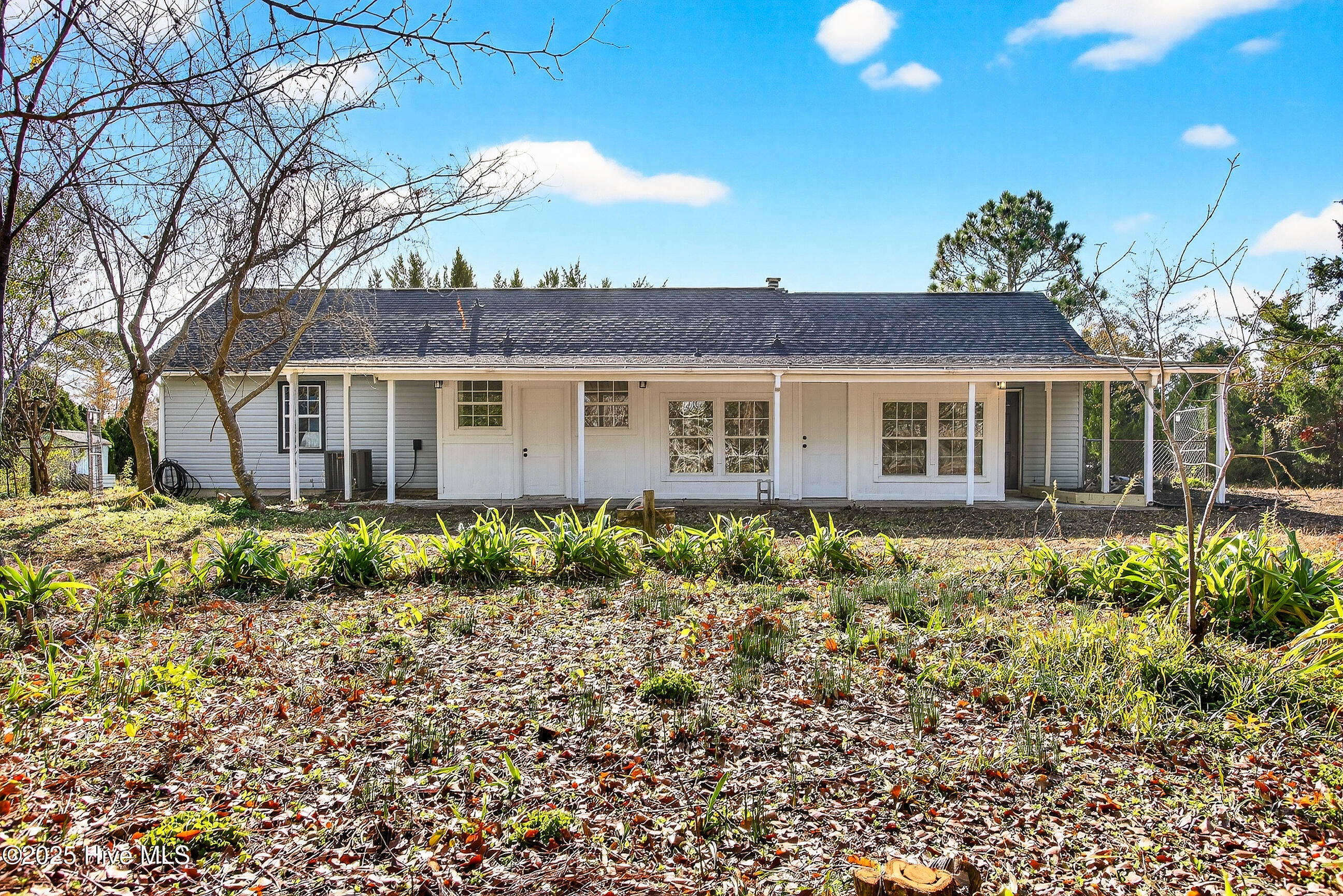 403 East Volant Street Hubert, NC 28539 - Photo 21 of 24 26 (17)