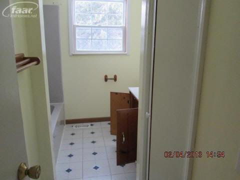 15344 Worden Road Holly, MI 48442 - Photo 7 of 11 20327574-6.JPG