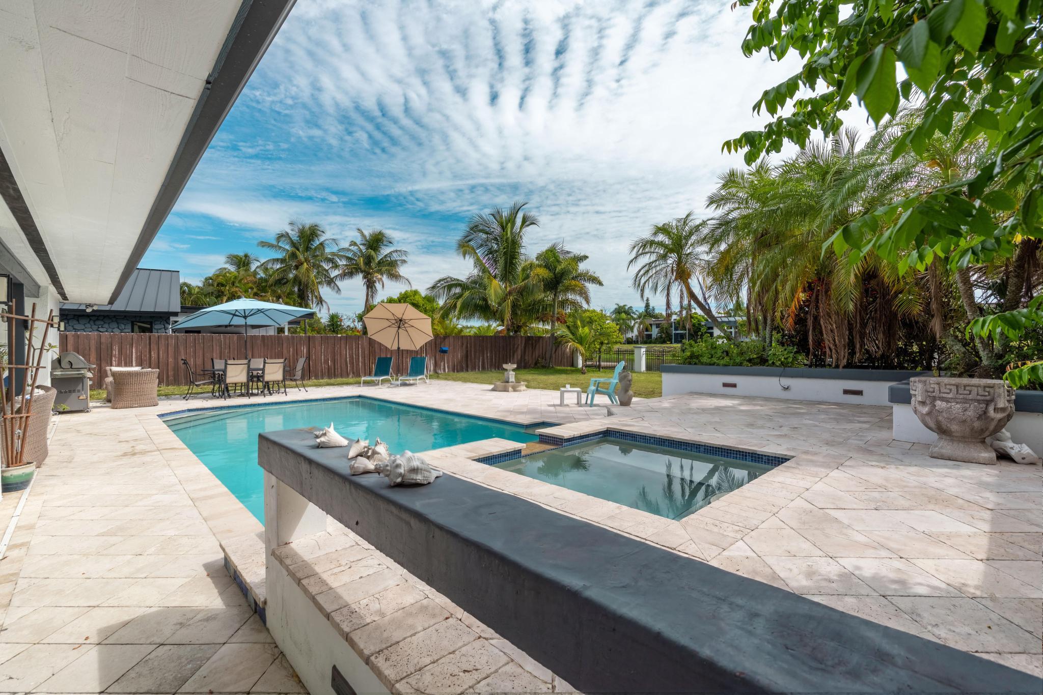 33 Oregon Lane Boca Raton, FL 33487 - Photo 36 of 46 7File