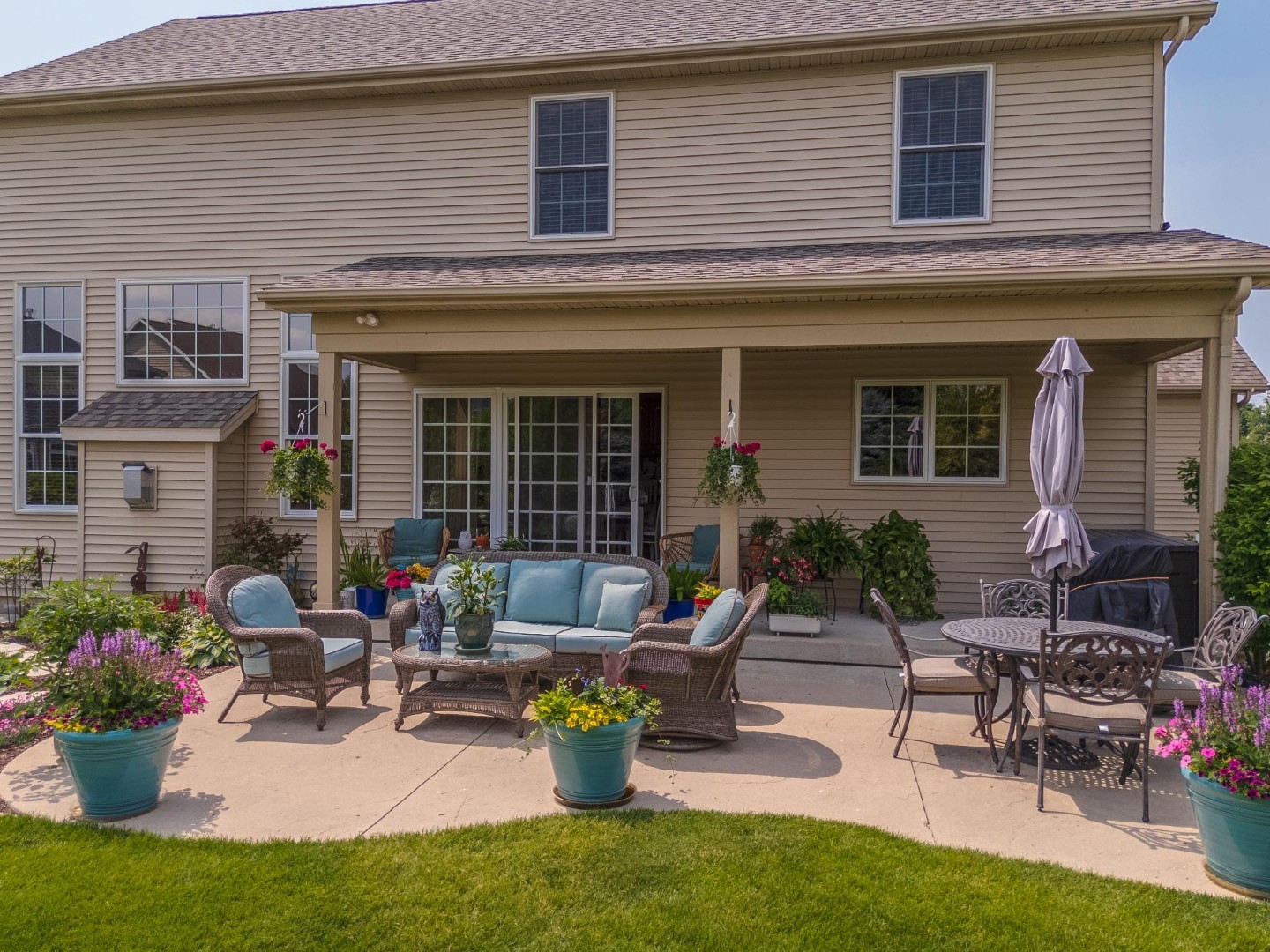 1048 Norway Court Normal, IL 61761 - Photo 55 of 83 a view of a house with sitting area and furniture