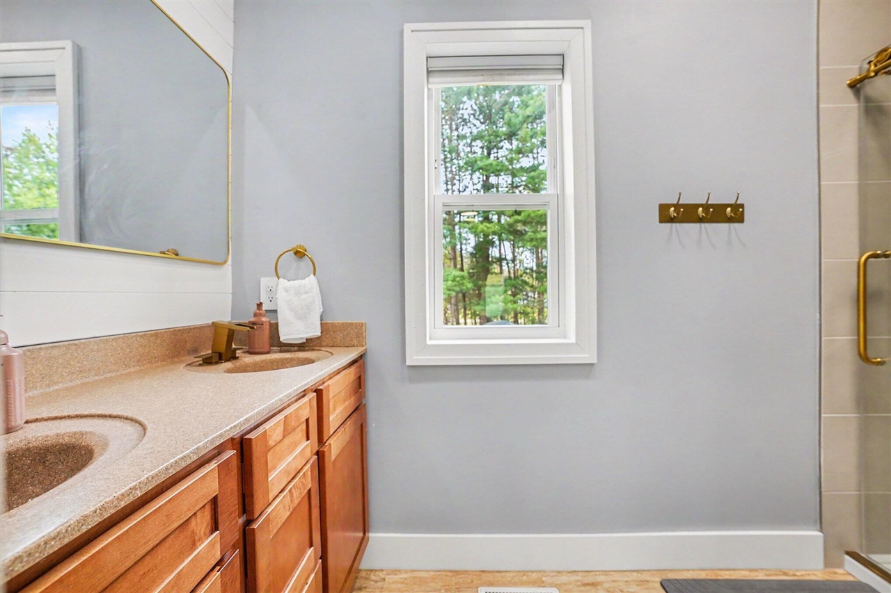 31800 Pine Ridge Circle Lawton, MI 49065 - Photo 12 of 37