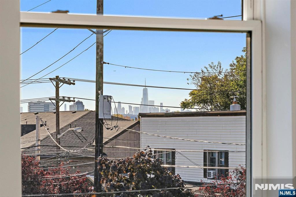 153 Orchard Street East Rutherford, NJ 07073 - Photo 22 of 23 Gallery Image 22