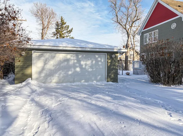 $319,999 | 1122 Fillmore Street, Alexandria, MN 56308