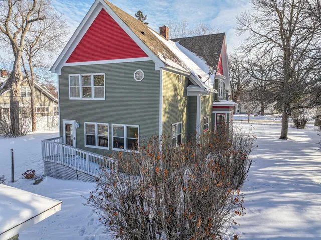 $319,999 | 1122 Fillmore Street, Alexandria, MN 56308