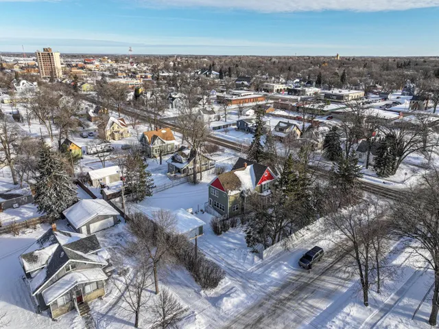 $319,999 | 1122 Fillmore Street, Alexandria, MN 56308