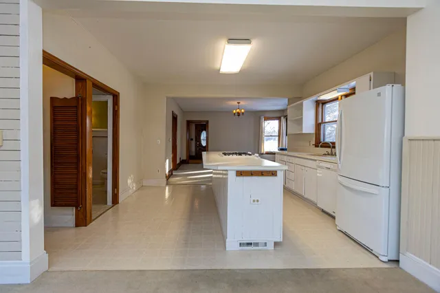 $319,999 | 1122 Fillmore Street, Alexandria, MN 56308