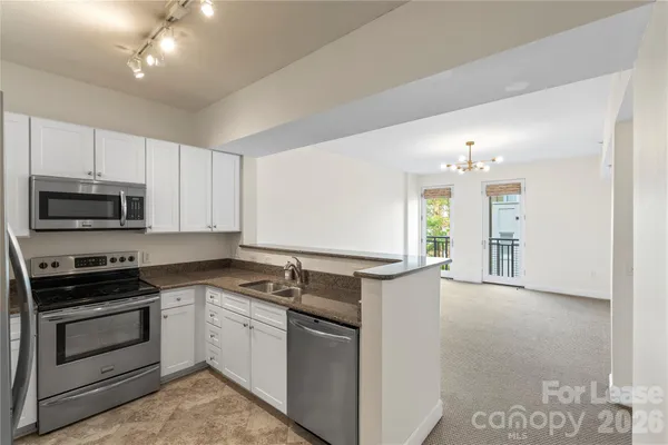 $1,500 | 1315 East Boulevard, Unit 424, Charlotte, NC 28203