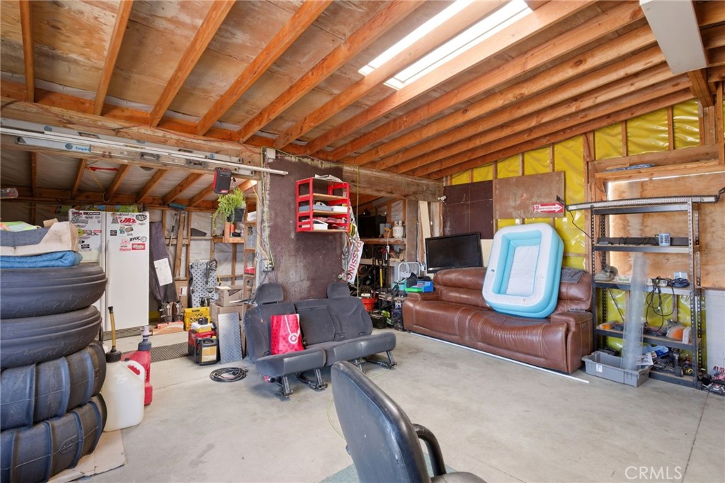40100 Owl Valley Road Temecula, CA 92592 - Photo 40 of 44 a storage room with furniture