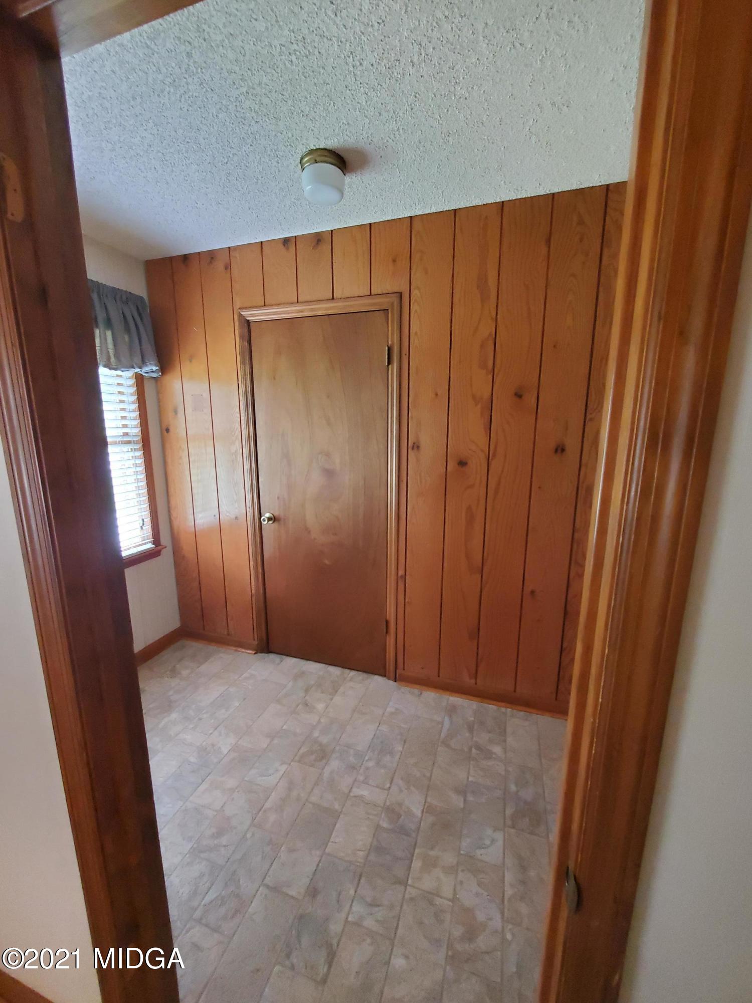 2586 Pineworth Road Macon, GA 31206 - Photo 11 of 24 20210819_122818