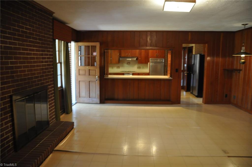707 Chester Road Winston-Salem, NC 27104 - Photo 12 of 21 Gallery Image 12