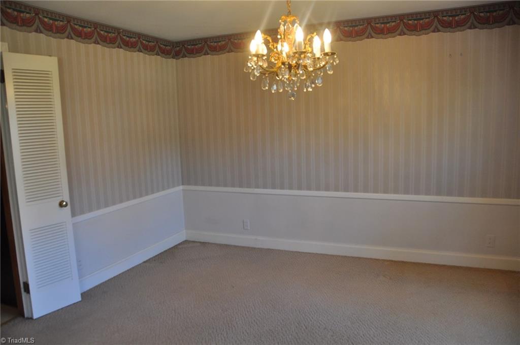 707 Chester Road Winston-Salem, NC 27104 - Photo 8 of 21 Gallery Image 8