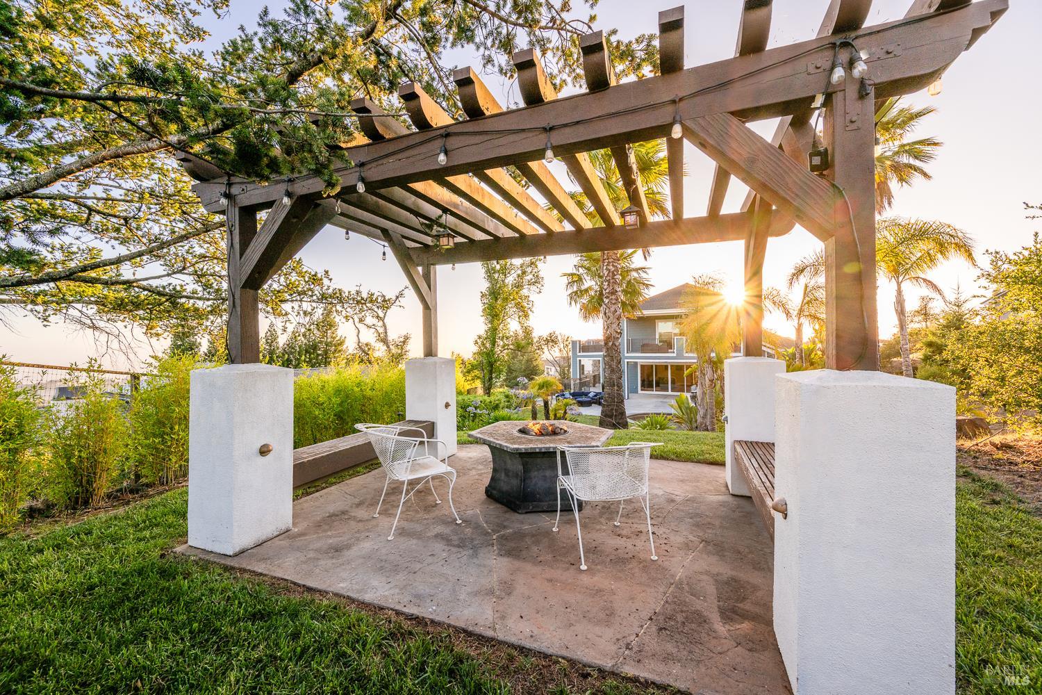 Watch the sunset from your own home. This awning has amazing views to the south -west.