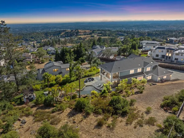 $3,599,999 | 3882 Royal Manor Place, Santa Rosa, CA 95404