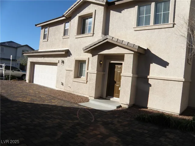 $1,776 | 1004 Appaloosa Hills Avenue, North Las Vegas, NV 89081