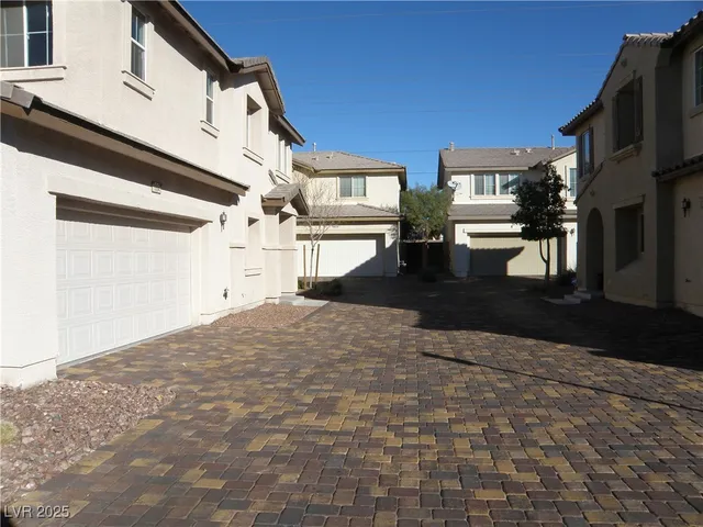 $1,776 | 1004 Appaloosa Hills Avenue, North Las Vegas, NV 89081