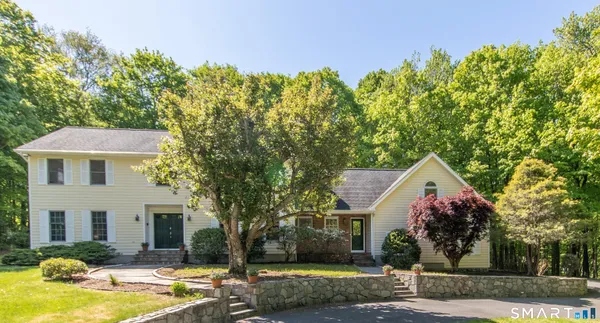 $1,039,000 | 44 High Ridge Road, Redding, CT 06896